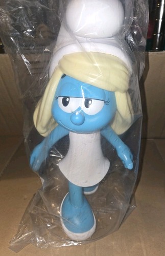 Smurfs Movie (2025) Surfette Rihanna 22 Oz Character Cup Brand New Regal