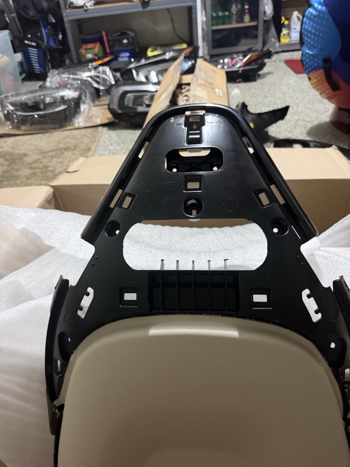 Aston Martin DB11 FRONT Seat P/N MY8366012EHW