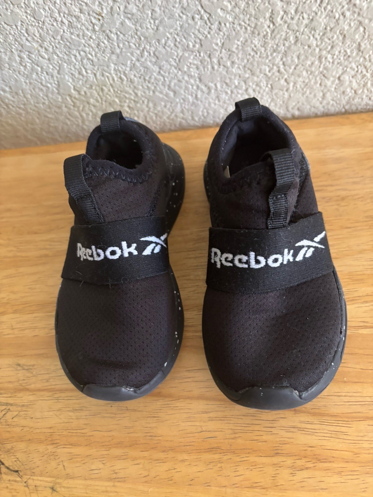 SAOLA Scarpe da ginnastica ragazzo Reebok Escape nere slip on taglia 7 pulite leggere