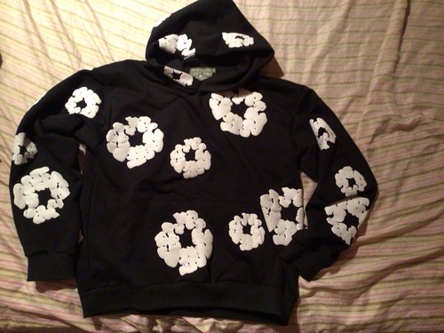 Denim Tears Black Cotton Wreath Sweatshirt Hoodie *Authentic* Size Medium - Picture 2 of 3