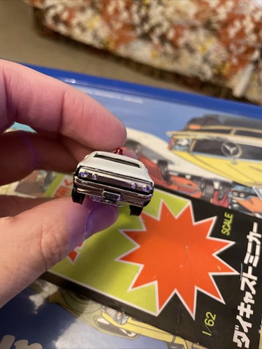 maruka japan diecast models Nr Mint With Card Back Tomica Skyline 2000 Gt Police - Picture 5 of 10