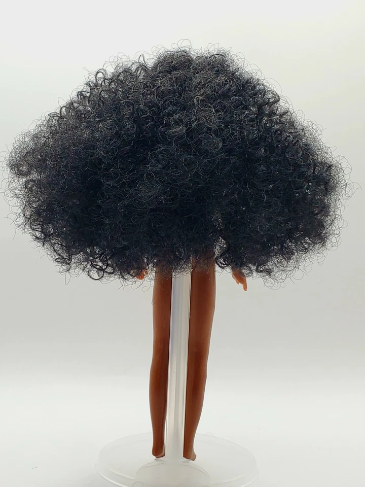 Muñeca Jody Ooak Ideal Negra/Afroamericana Foto 4 de 4