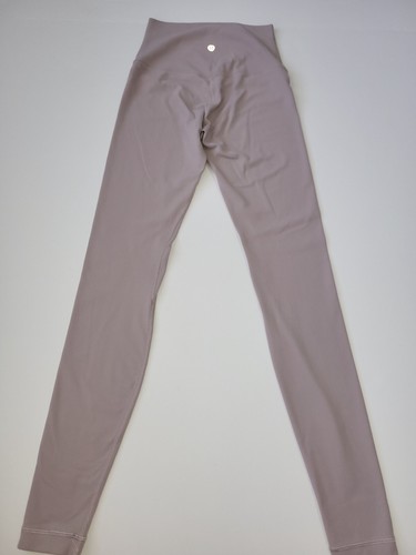Leggings Lululemon Align talla 2 rosa 28" - Imagen 4 de 5
