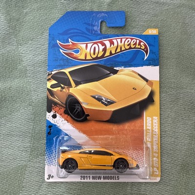 2011 Hot Wheels New Models Lamborghini Gallardo LP 570-4 Superleggera Yellow 