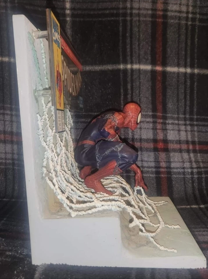 Réplica maestra de escena de cómic Spider-Man #1 limitada a 1431/2500 Foto 3 de 4