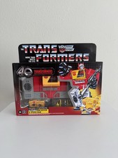 Transformers Retro 40th Anniversary Autobot Blaster & Steeljaw Action Figure NEW