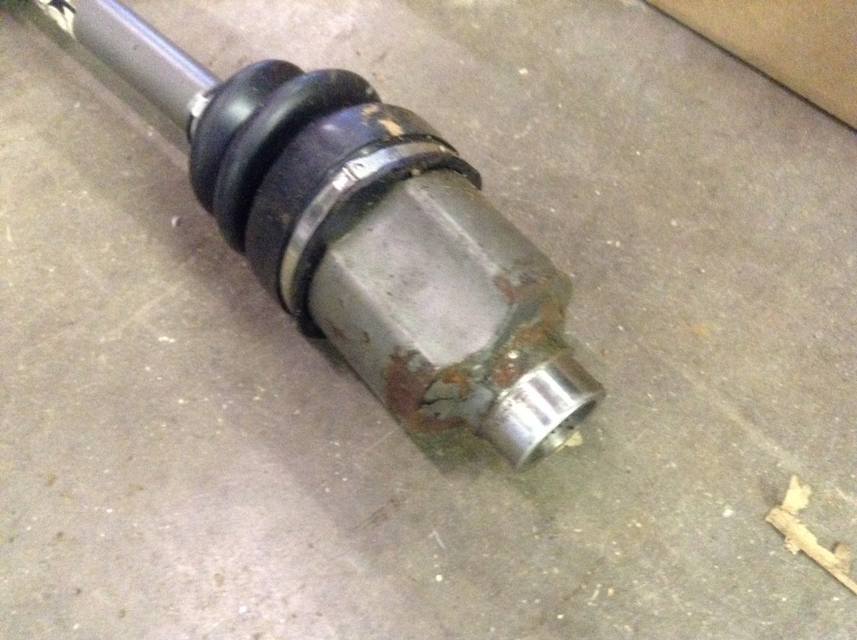 ARI 4735 CV Axle Assembly Right Half Shaft | Fits 90-93 Geo Isuzu