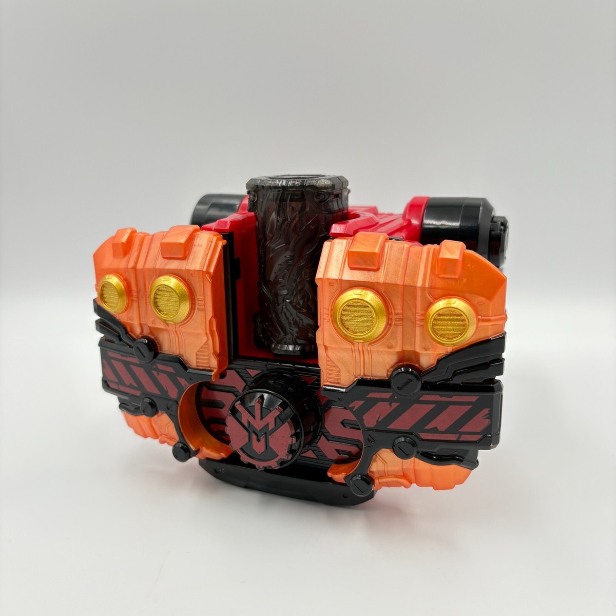 Kamen Rider Build Magma Knuckle