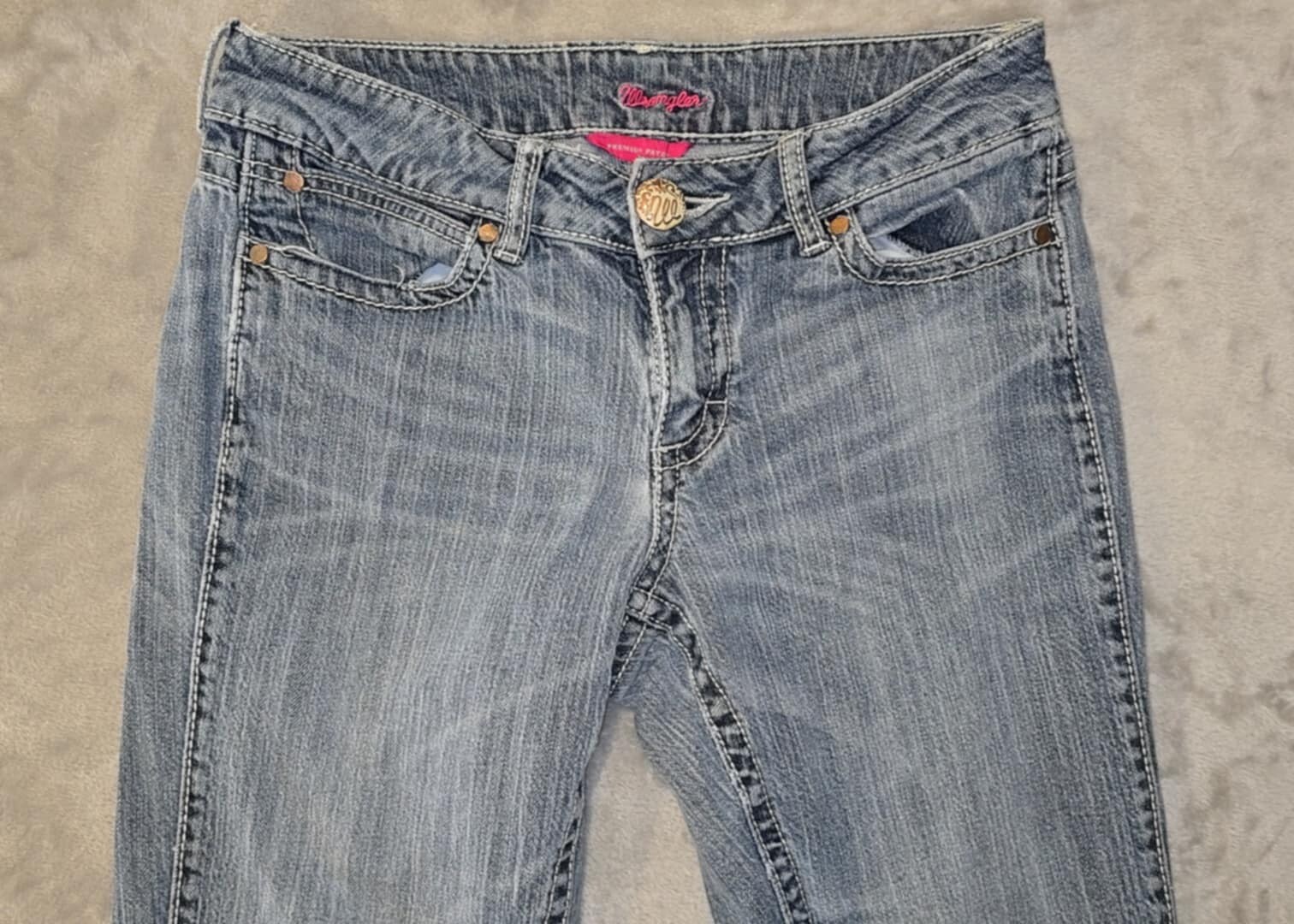 Picture 2 of 22