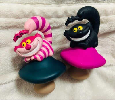 Disney Alice in Wonderland Cheshire Cat Mega World Collectible Figure 2 Pieces