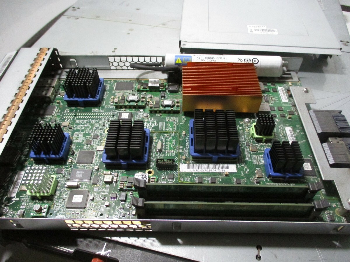 IBM Storage N3300 Model 2859-A10 w/11x 300GB SAS 15K HD IBM Storage N3300 Model 2859-A10 w/11x 300GB SAS 15K HD