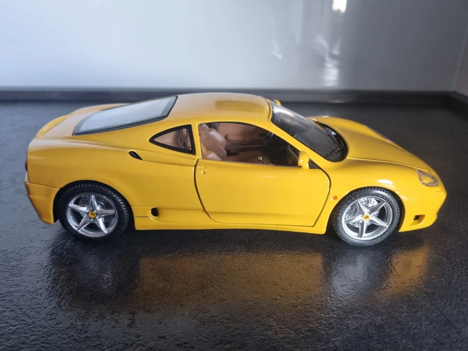 BBURAGO FERRARI F360 MODENA 1:18 - GIALLO MODENA - Immagine 4 di 4