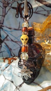 Handmade-Alligator-Clip-Roach-clip-diy-cigarette-alien-pot-leaf-moodbeads-new