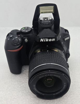 Nikon D5600 Digital SLR Camera w/18-55mm Lens FAST FREE SHIPPING a