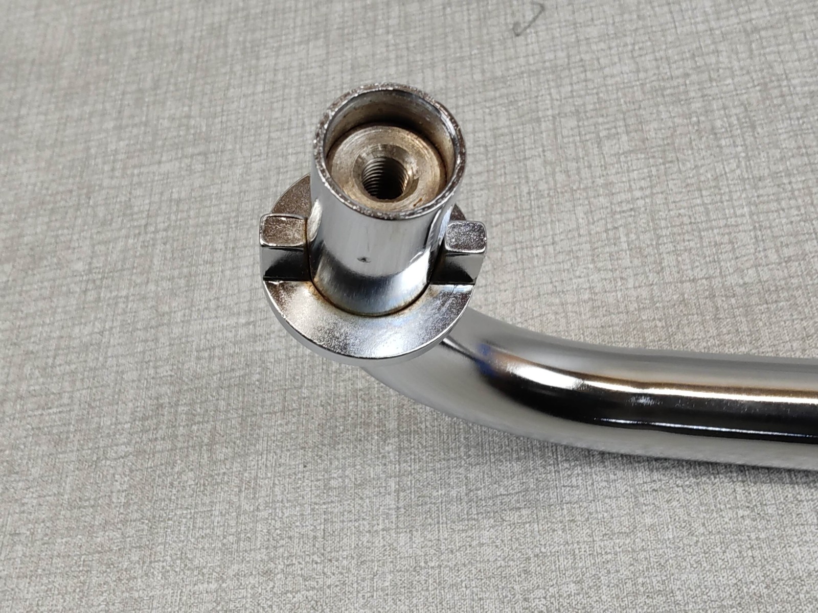 Demi guidon droit ST70 Honda 53110-126-650 finition chrome premium pour dax de collection