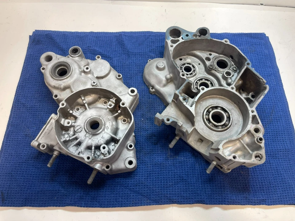 Juego de cárteres de motor Suzuki Rm125 Rm 125 1997 11300-43863 OEM SUZUKI RM125 Foto 2 de 4