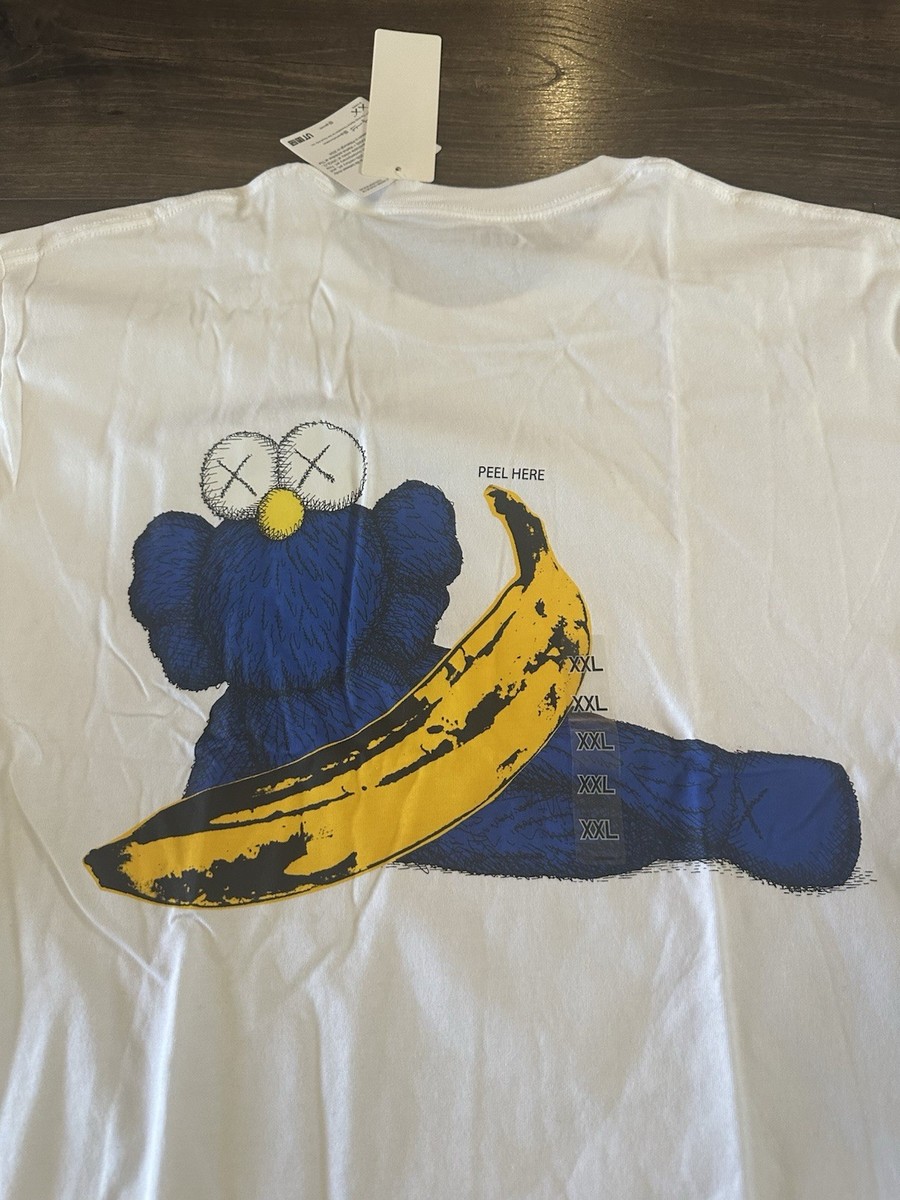 NWT UNIQLO UT KAWS Andy Warhol Banana White Graphic Short Sleeve