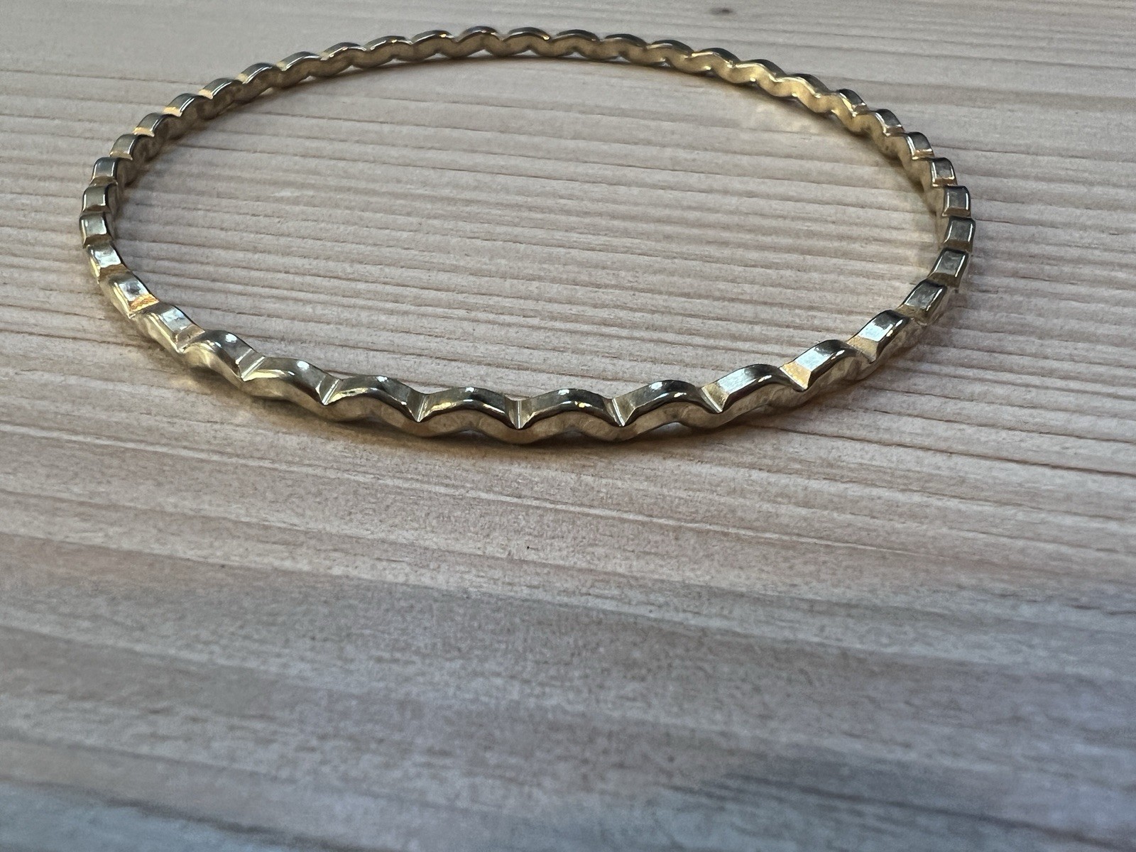 Three Thin Different Colored Metal Bangles! Vinta… - image 3