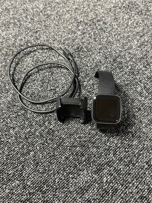 Fitbit FB 415 SE Silver Versa Lite Special Edition Smartwatch