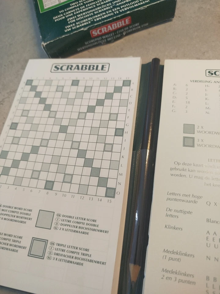 Scrabble Scorepad Wallet Green Leather Style 2 Pads Scoring Sheets 2003 - Boxed - Image 4 of 4
