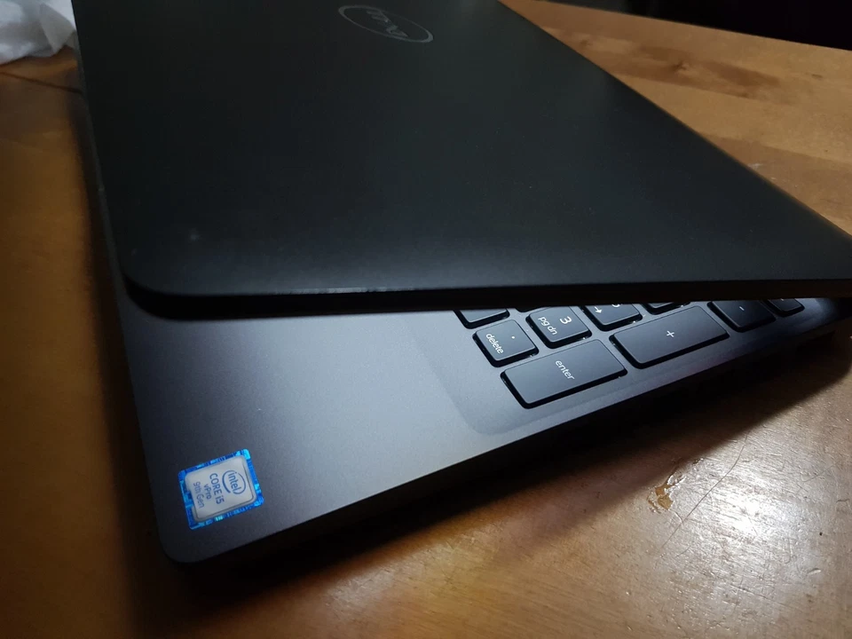 Dell Latitude 5501 · i5-9400H · 8GB · 256GB, photo 2 of 5