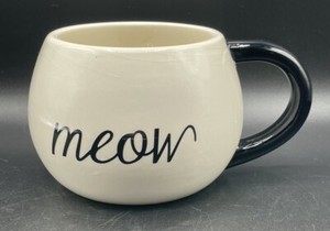 Meow Surprise Cat Coffee Mug Cup White Black Siamese Kitty 16 oz