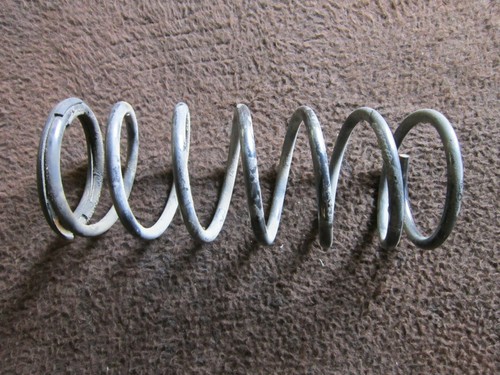 ORIGINAL GUT !!! DAIHATSU CUORE L7 FEDER HINTEN HINTERACHSE