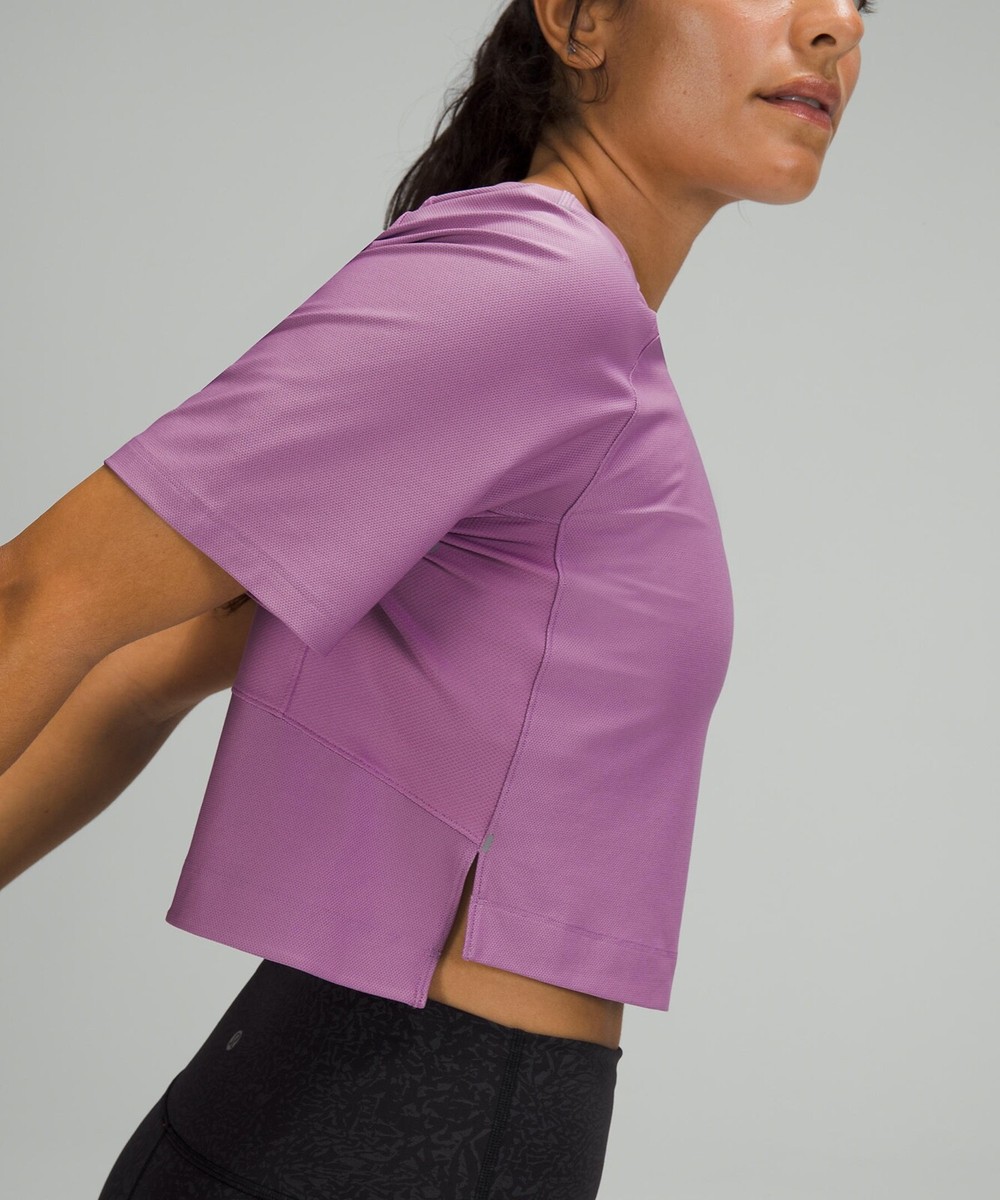LULULEMON MESH BACK CROPPED TRAIN TANK TOP SHORT SLEEVE 8 10