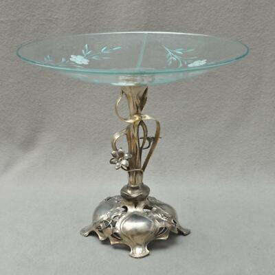 WMF Art Nouveau Big Fruit Bowl/Centerpiece, Blumenmuster, Silver Plated, Grav.