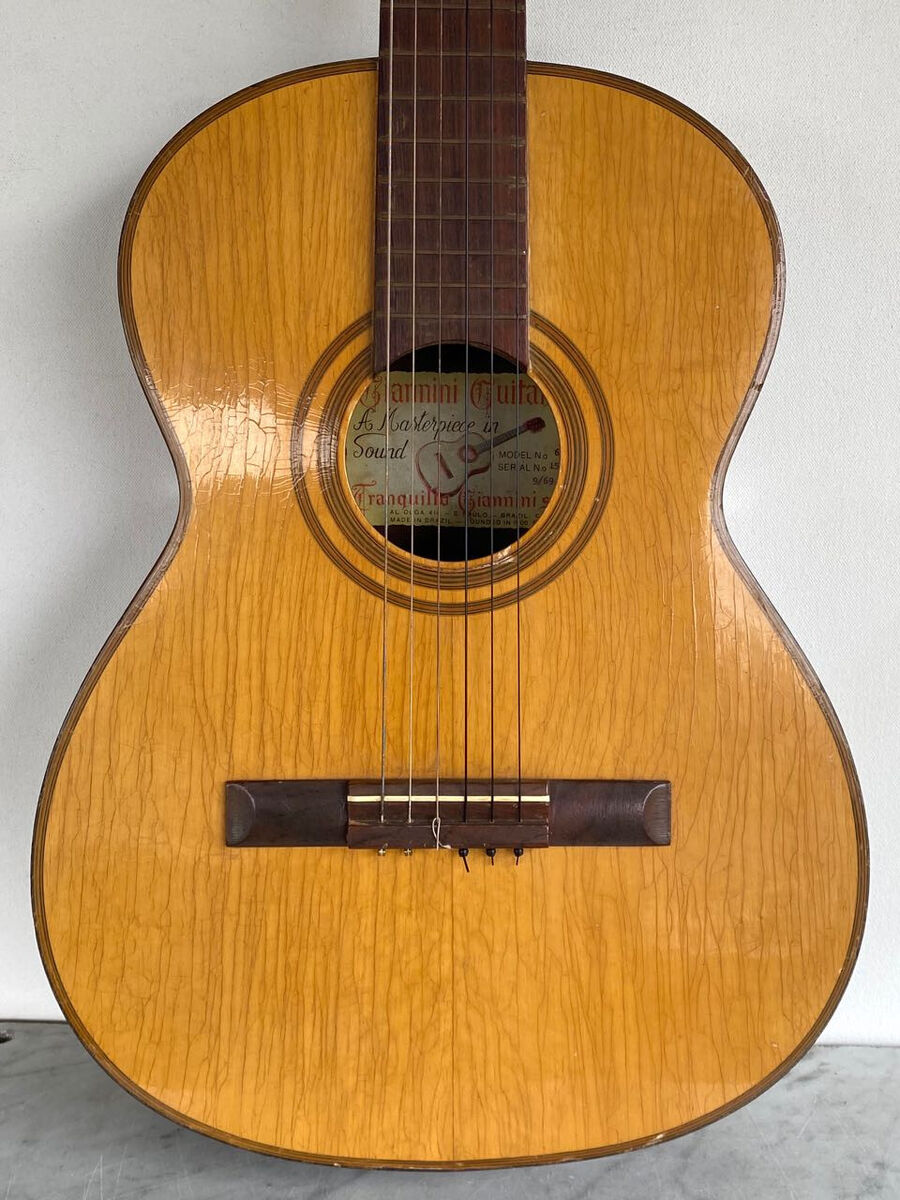 Vintage GIANNINI Tranquillo Acoustic Classical Guitar Model Vintage GIANNINI Tranquillo Acoustic Classical Guitar Model