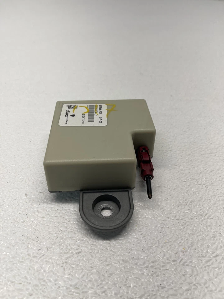 Unidad de módulo de control de antena de radio OEM BMW 530xi E60 2004-10 6935024 1058 Foto 2 de 4