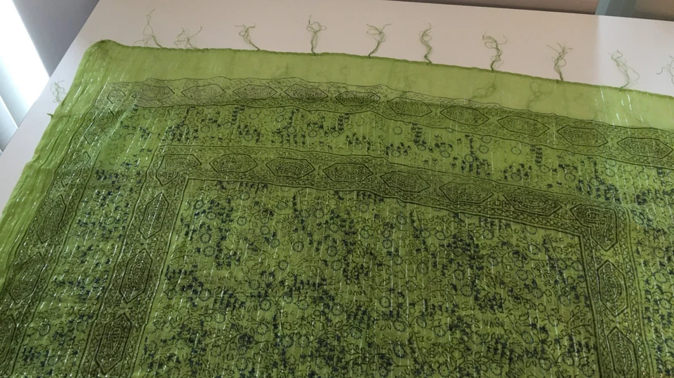 Bufanda de algodón verde lima Rama Imports metálica plateada 35x62 pulgadas India de colección Foto 3 de 4