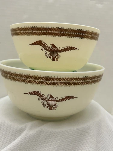 Lot Of 2 Vtg 1967-1968 Pyrex Federal Eagle #478-B 3 And 1.5 quart Mixing Bowl