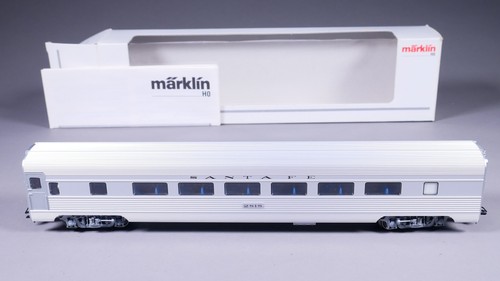 H0 AC Märklin 43601 Streamliner Coach 2818 AT & SF Santa Fe in OVP #GH_70 | Zustand: Gebraucht
