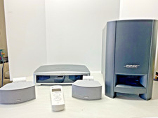 Unità principale Media Center Bose Model AV3-2-1 II con altoparlanti, telecomando, woofer e cavi