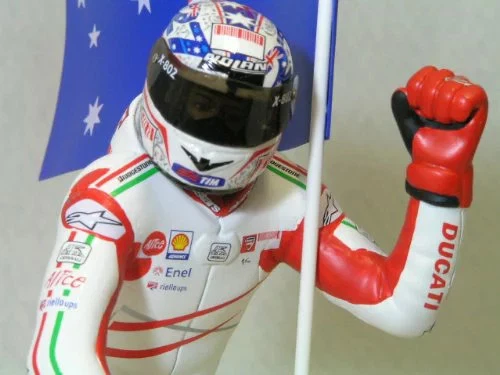 MINICHAMPS 1/12 Ducati Desmosedici GP09 2009 ganador del GP de Australia C. S... - Imagen 3 de 3