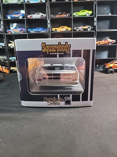 M2 Machines Squarebody Syndicate 1976 GMC Sierra Grande 15 SS02 1:24 New - Picture 2 of 6