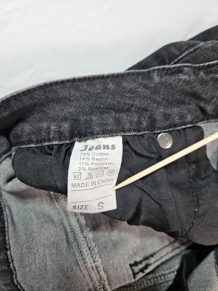 Black Denim Girls Button Up Mini Skirt Youth Size Small - Image 4 of 4