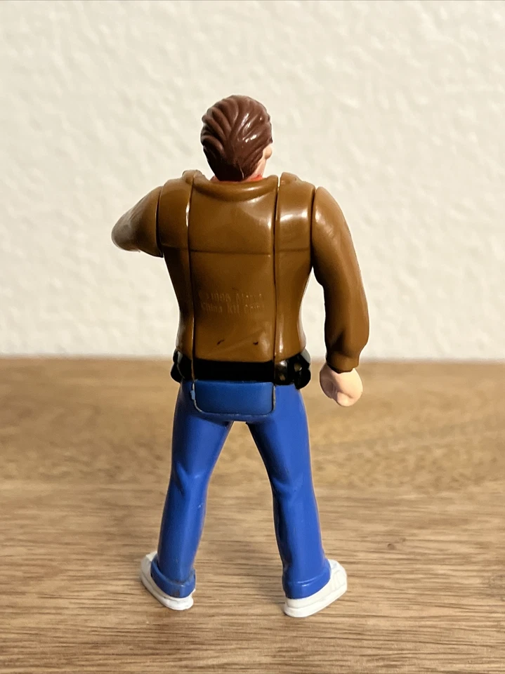 SPIDERMAN PETER PARKER VNTG RARE (1995) ACTION FIGURE MC DONALDS TOY (PRE-OWNED) - Image 4 of 4