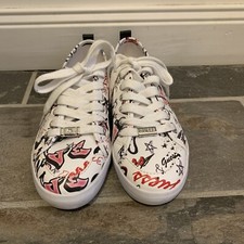 Guess Graffiti Graphic Art to Wear Boho Stars Kiss Laced Sneakers Size 5 1/2