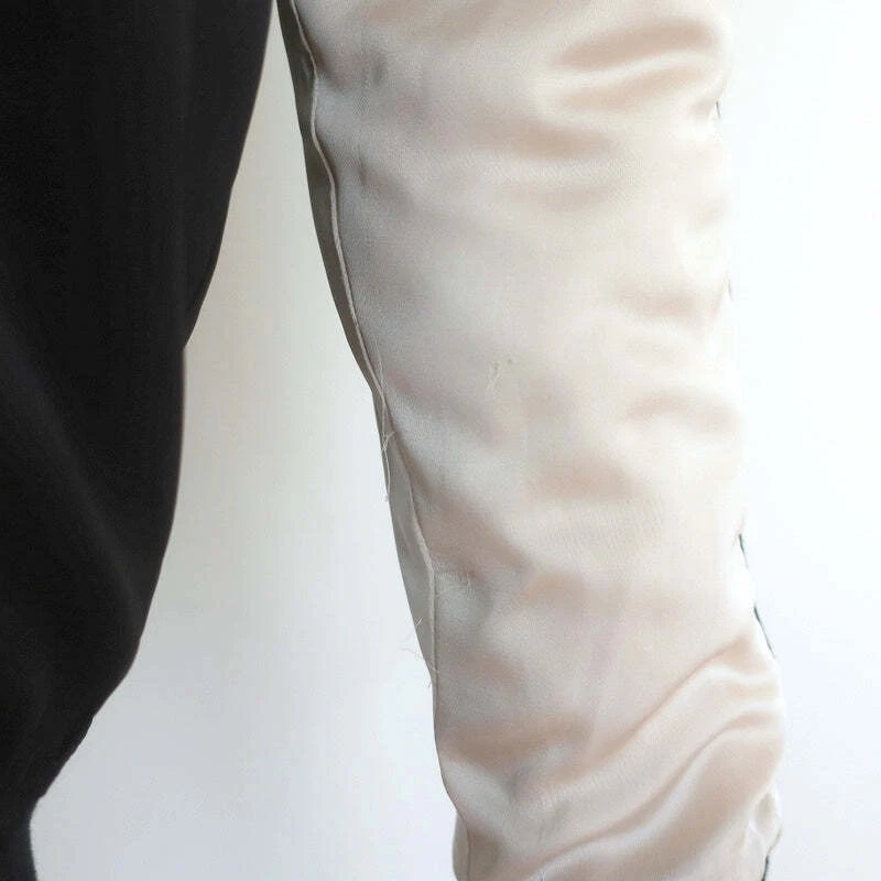 Chaqueta Bomber Pam & Gela Crystal Crane Bordada Satén Negra/Crema Talla Pequeña Foto 2 de 4