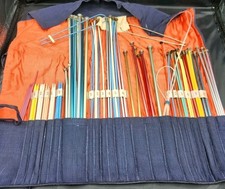 Large Mixed Lot Of Knitting Needles Hero Standard With Holder Various Sizes