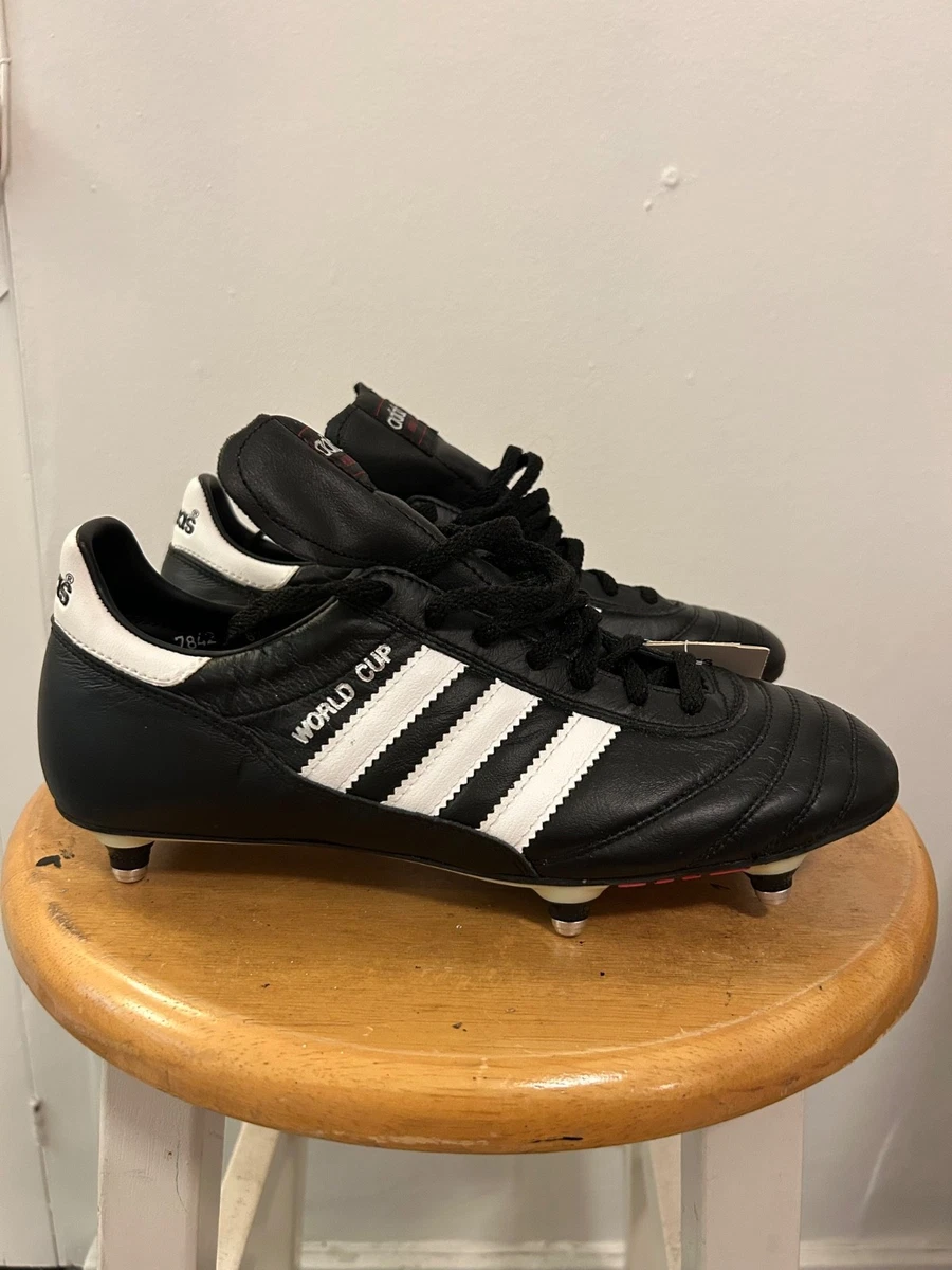 新品未使用！ adidas World Cup 28cm Preços baixos em Adidas World Cup em Chuteiras e Tênis de Futebol