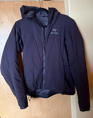 EUC Arc teryx Atom LT Hoody - Women s Medium - Phantasm
