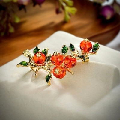 Elegant Persimmon Fruit Plant Rhinestone high-end Fashion Lapel Brooch Pin