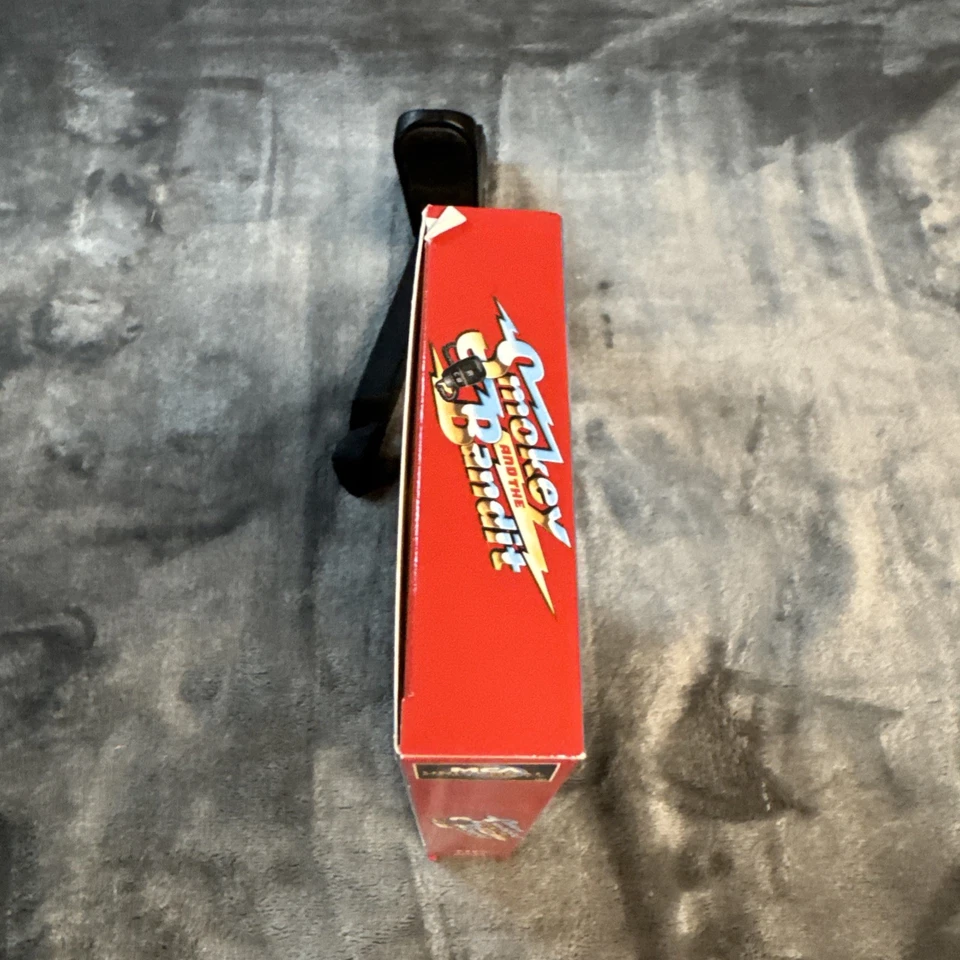 Smokey and the Bandit (VHS, 1996) - Image 3 of 4