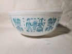Pyrex #404 Amish Butterprint Mixing Bowl 4 Qt Turquoise On White