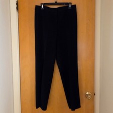 ST. JOHN Caviar Diana Pants Sz 8 Black Crepe Straight Leg Triacetate Minimalist
