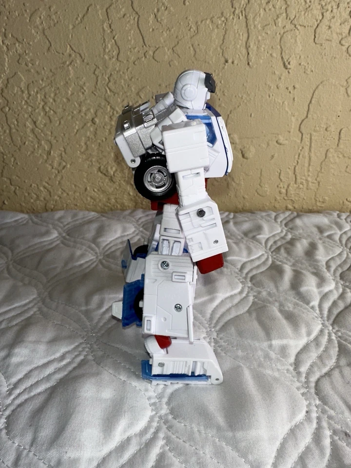 Figura de acción Transformers Studio Series #86 Ratchet película no completa Hasbro Foto 2 de 4