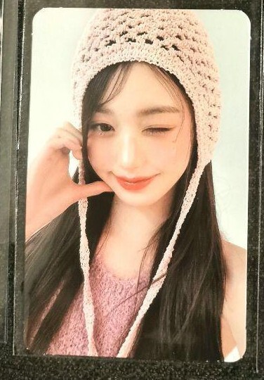 IVE WONYOUNG x AMUSE TOKYO Cherry Limited OFFICIAL PHOTO CARD POST